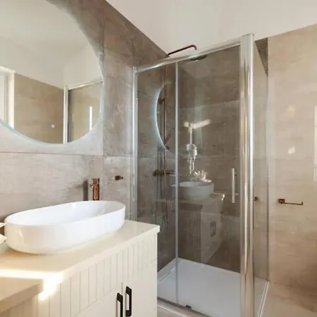 Daire Castello Bed & Breakfast *