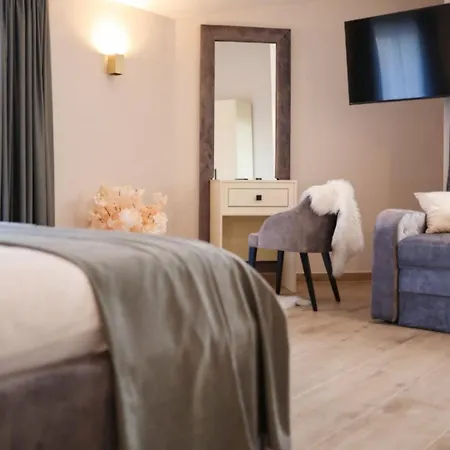 Castello Bed & Breakfast * プリヴラカ